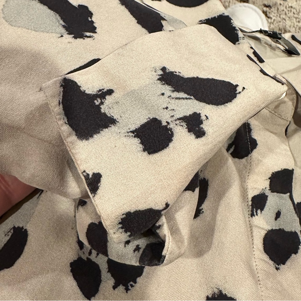 Lafayette 148 Scottie Silk Animal Print Leopard Black Cream White Blue Blouse M - Picture 5 of 11